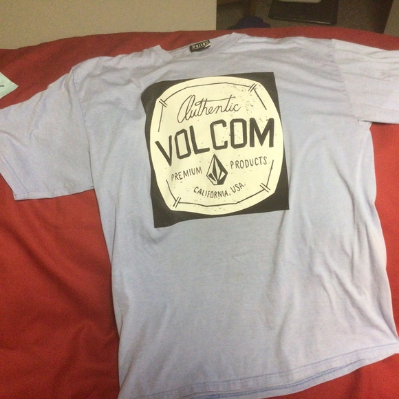 VOLCOM tshirt - Picture 1 of 3